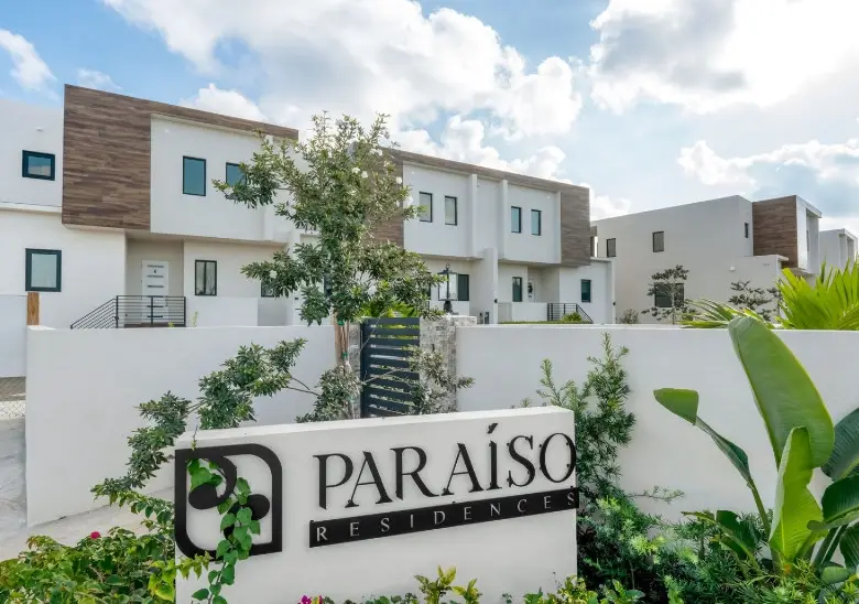 1715192105front gate