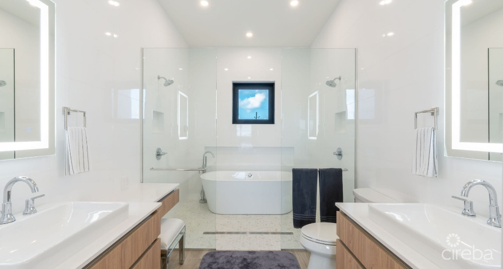 1715192404master bath