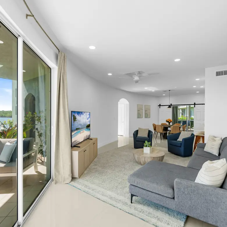 1739451821TurtleCoveweb