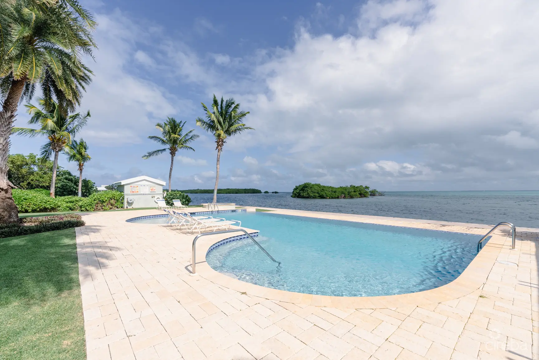 1739451916TurtleCoveweb