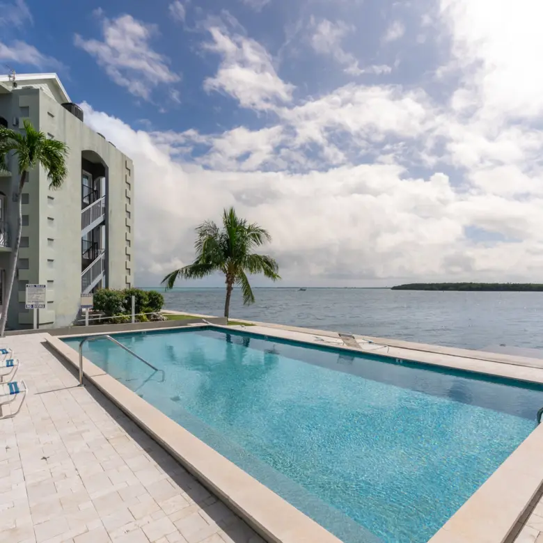 1739452794TurtleCoveweb