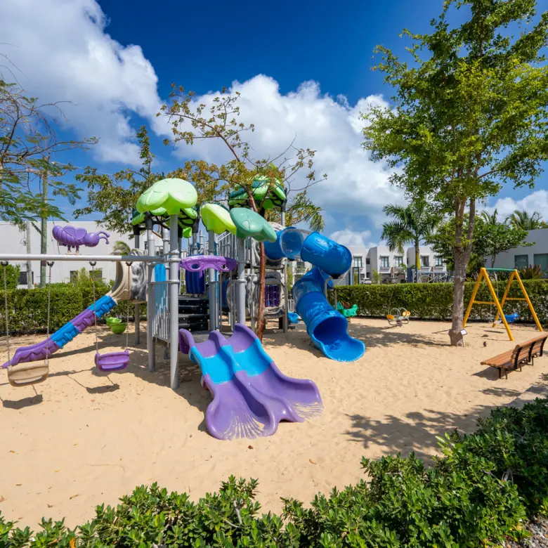 1740453869CanalPoint