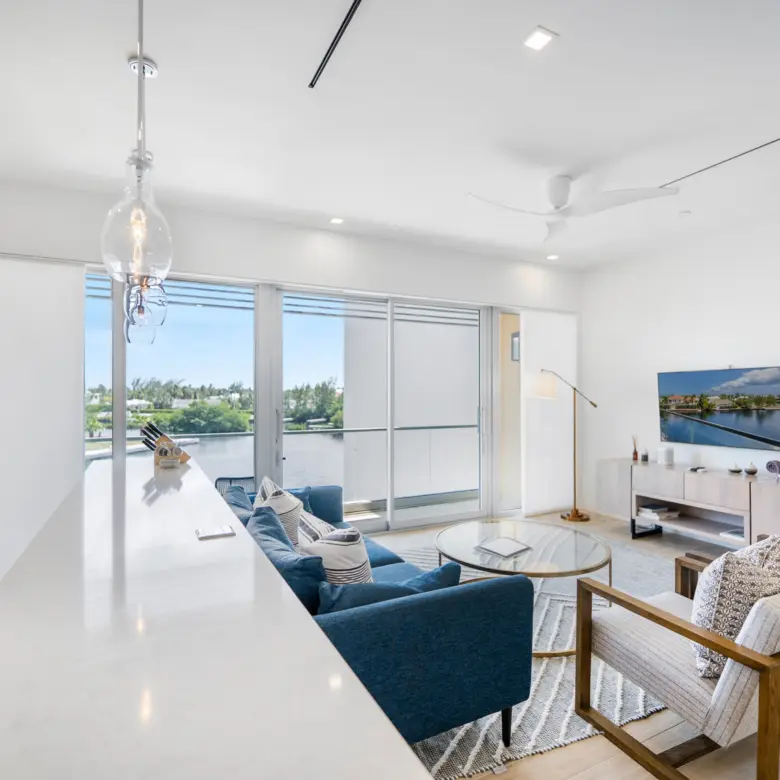 1741568270OneCanalPoint535Web