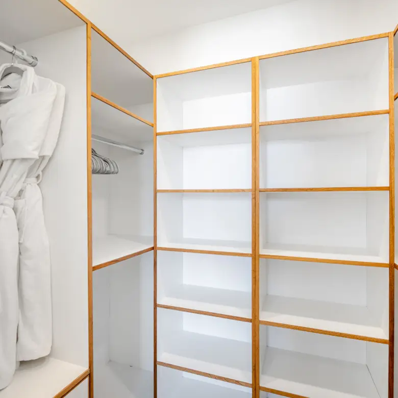 1741568298OneCanalPoint535Web