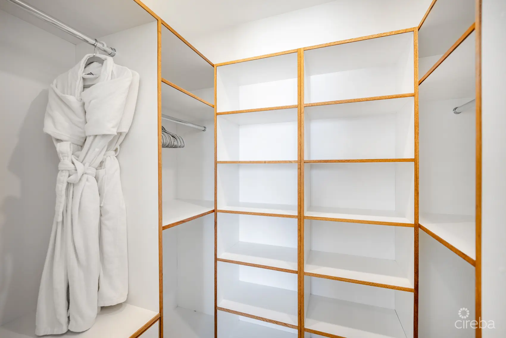 1741568298OneCanalPoint535Web