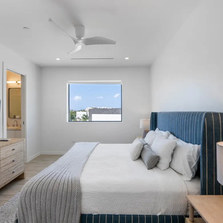 1741568306OneCanalPoint535Web