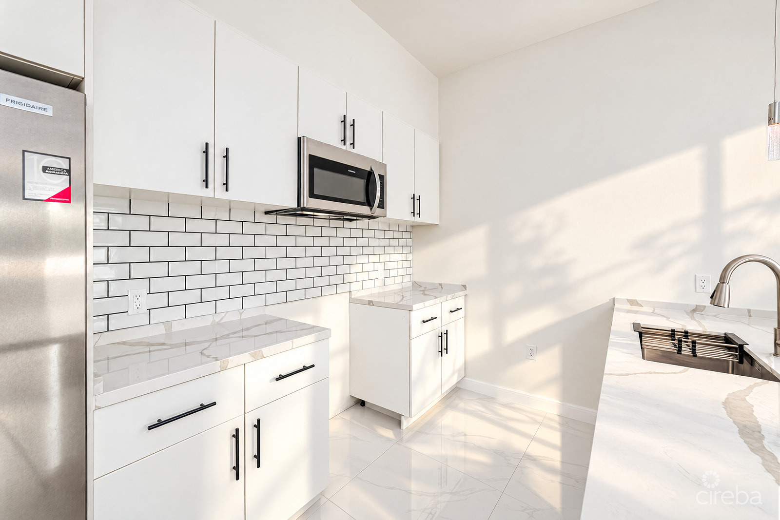 20260930110408 C21 Yoana North Palm Heights28