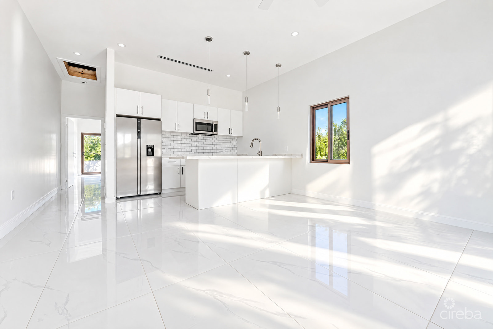 20260930110409 C21 Yoana North Palm Heights30