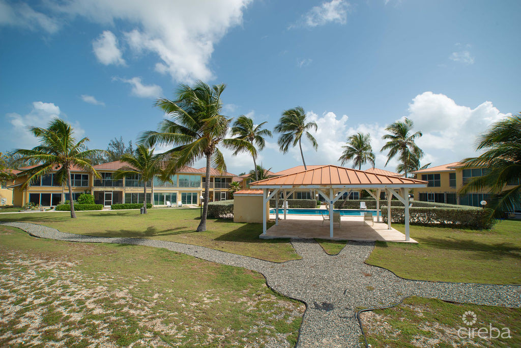 1750453436321OceanClubtrident