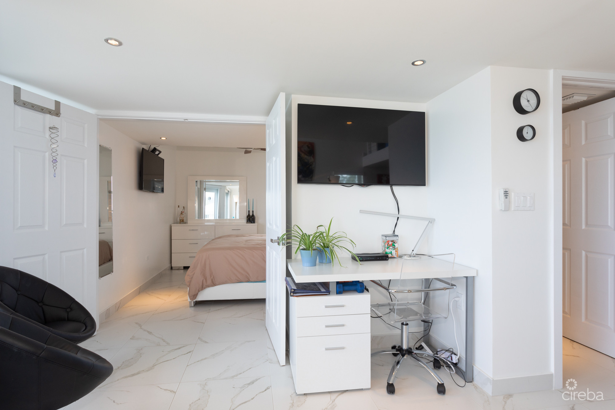 1754082481620210716 CaymanReef30 2SIR