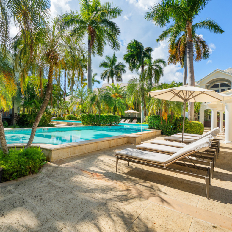 BRITANNIA KINGS COURT EXECUTIVE HOME
