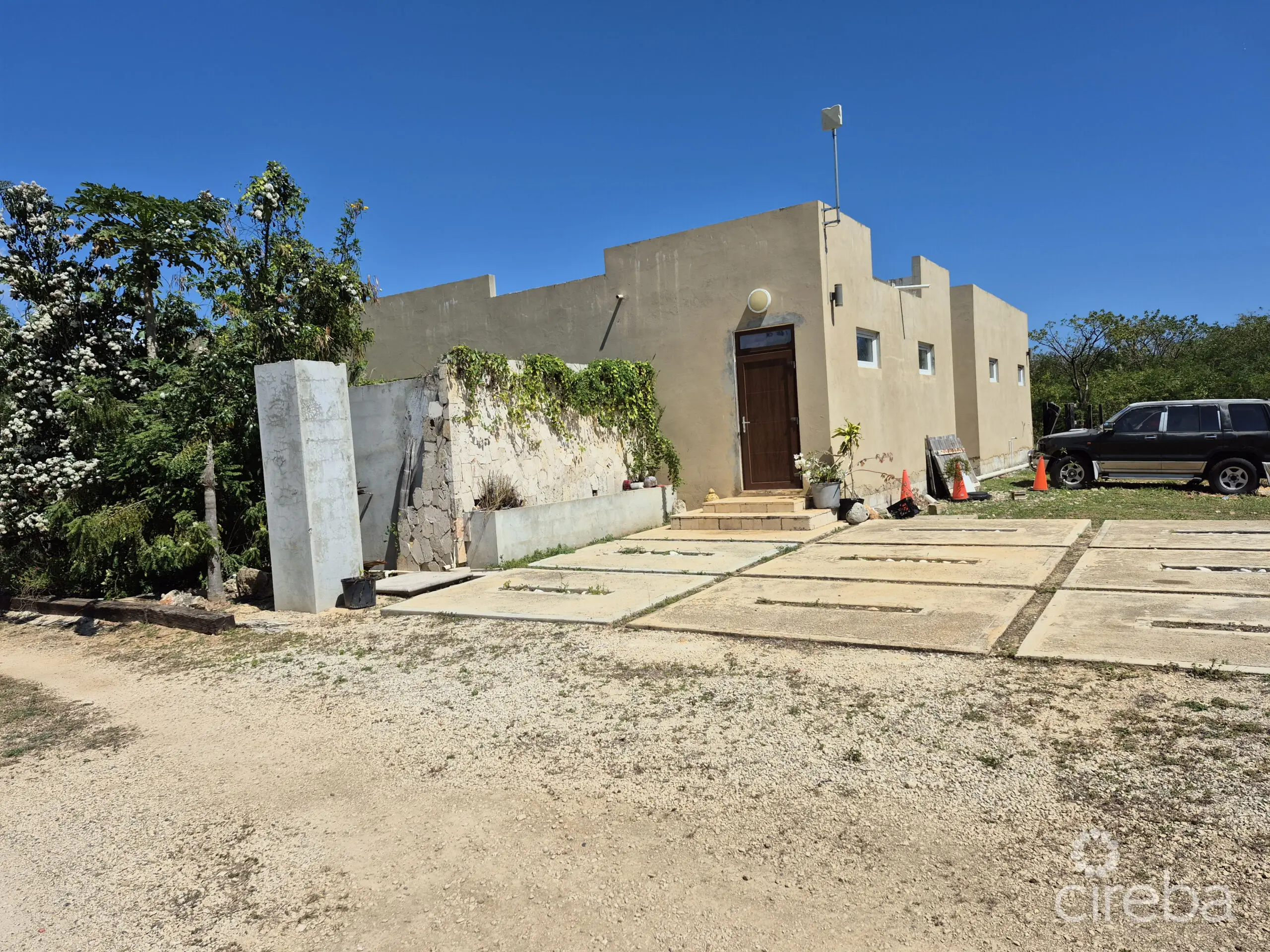 20260301174411 Exterior 32E