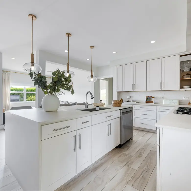 20260303152549 Lustrous Court3