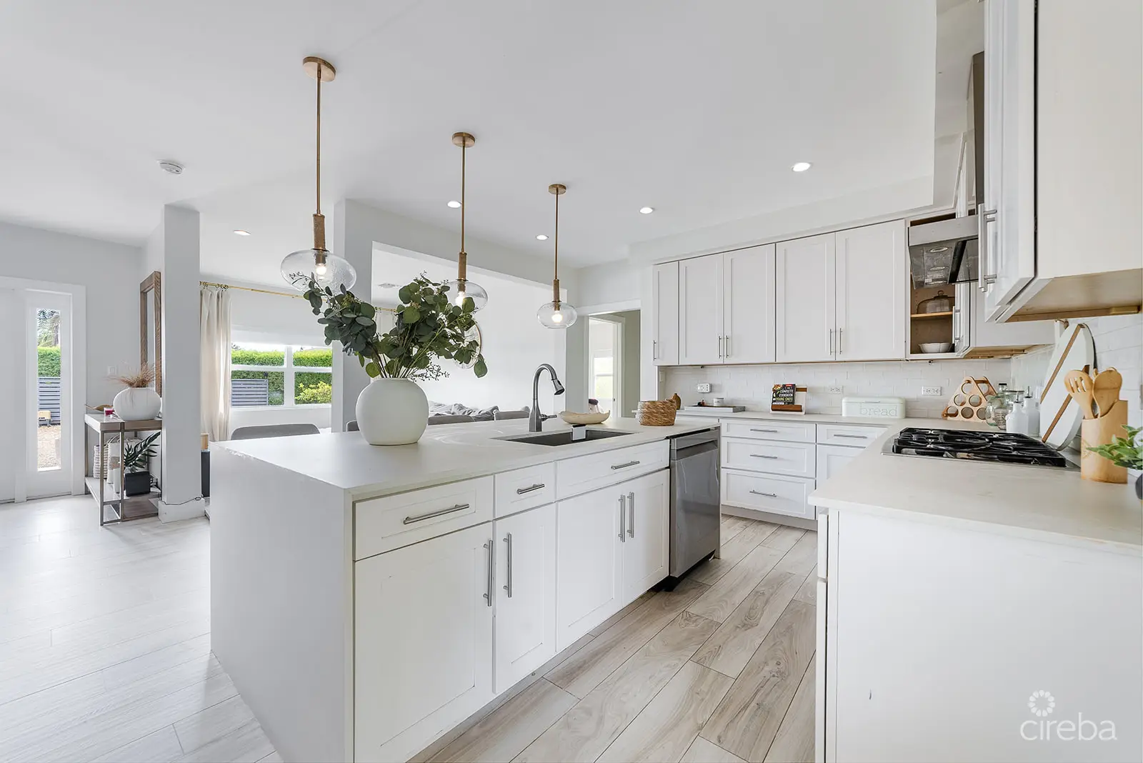 20260303152549 Lustrous Court3