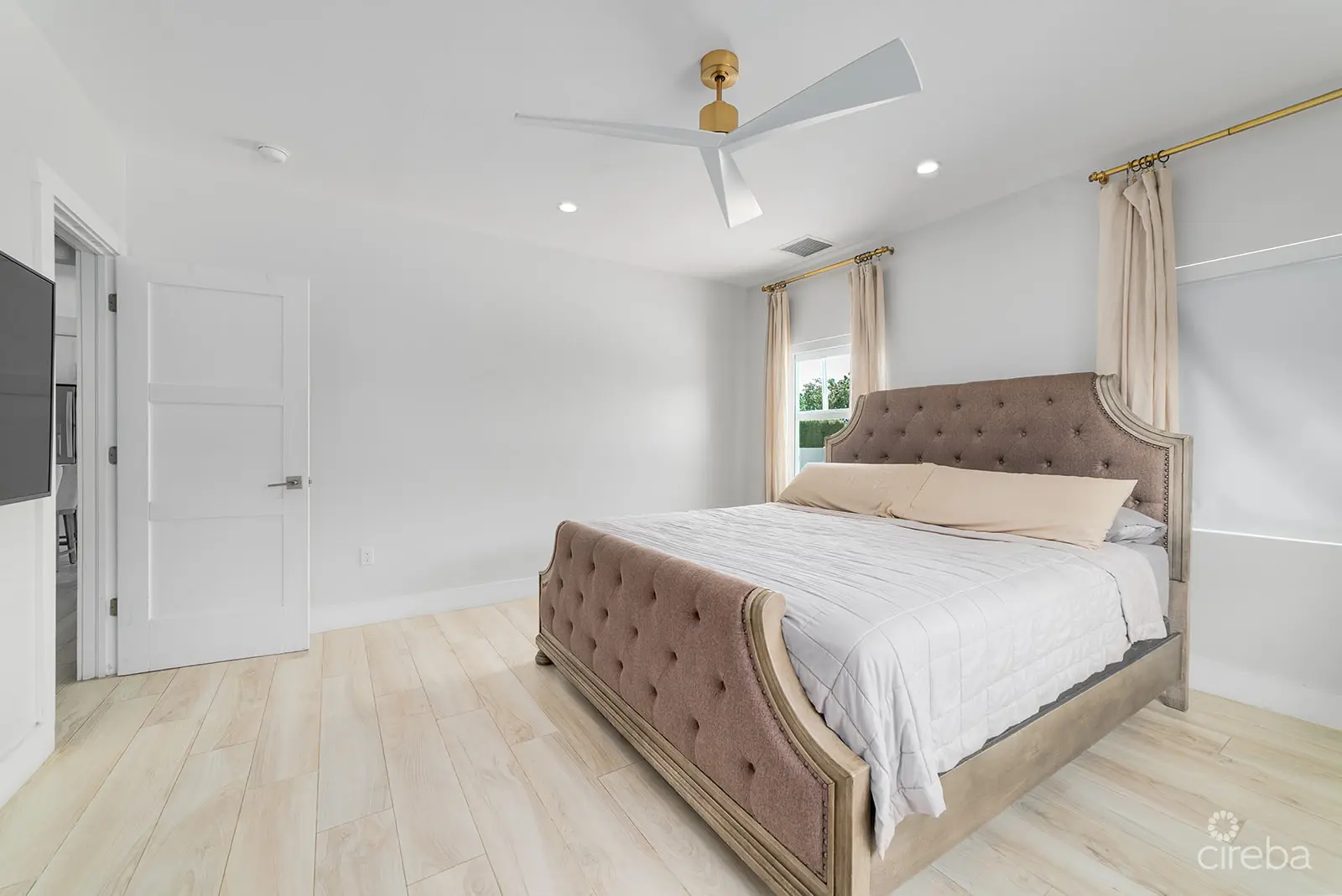 20260303153125 Lustrous Court9