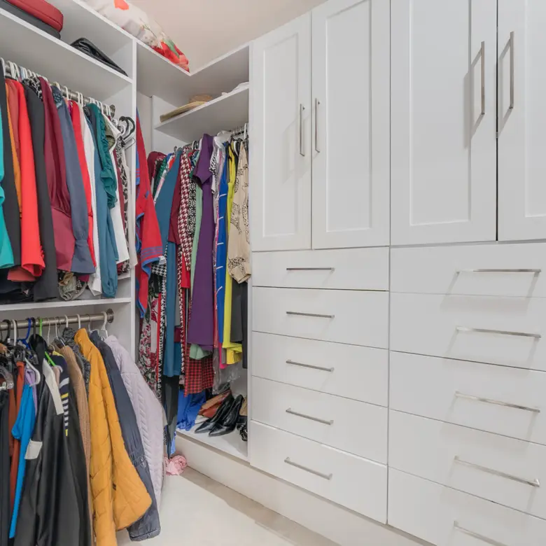 20260303153309 Lustrous Court12