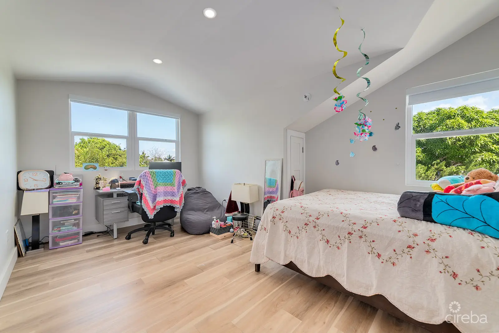 20260303153802 Lustrous Court18