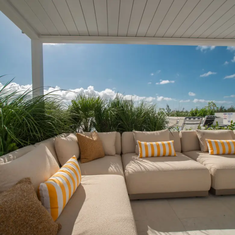 20260305160435 TheGroveTooroof7