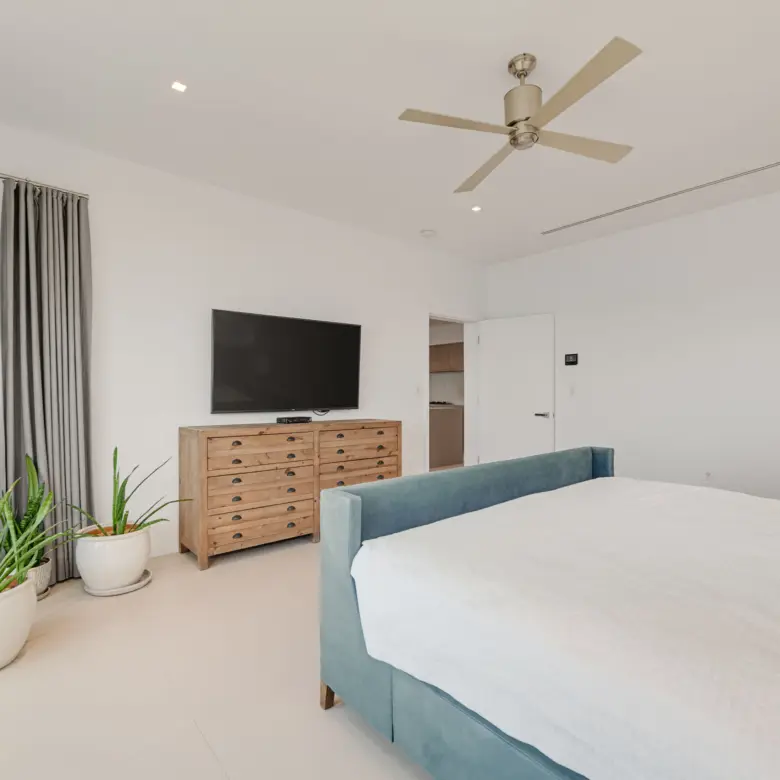 20260310121123 Oceana Unit