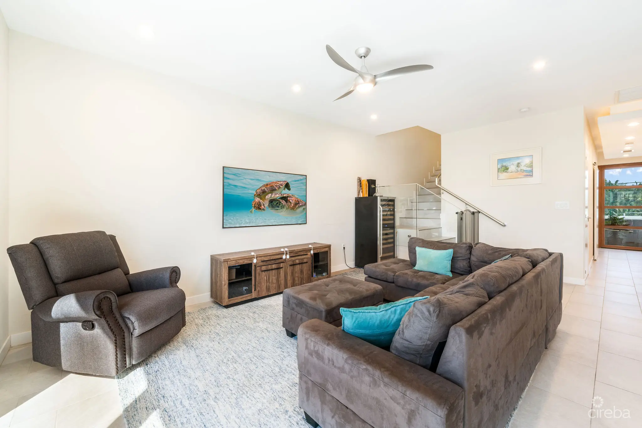 1736882120DSC00301 Edit