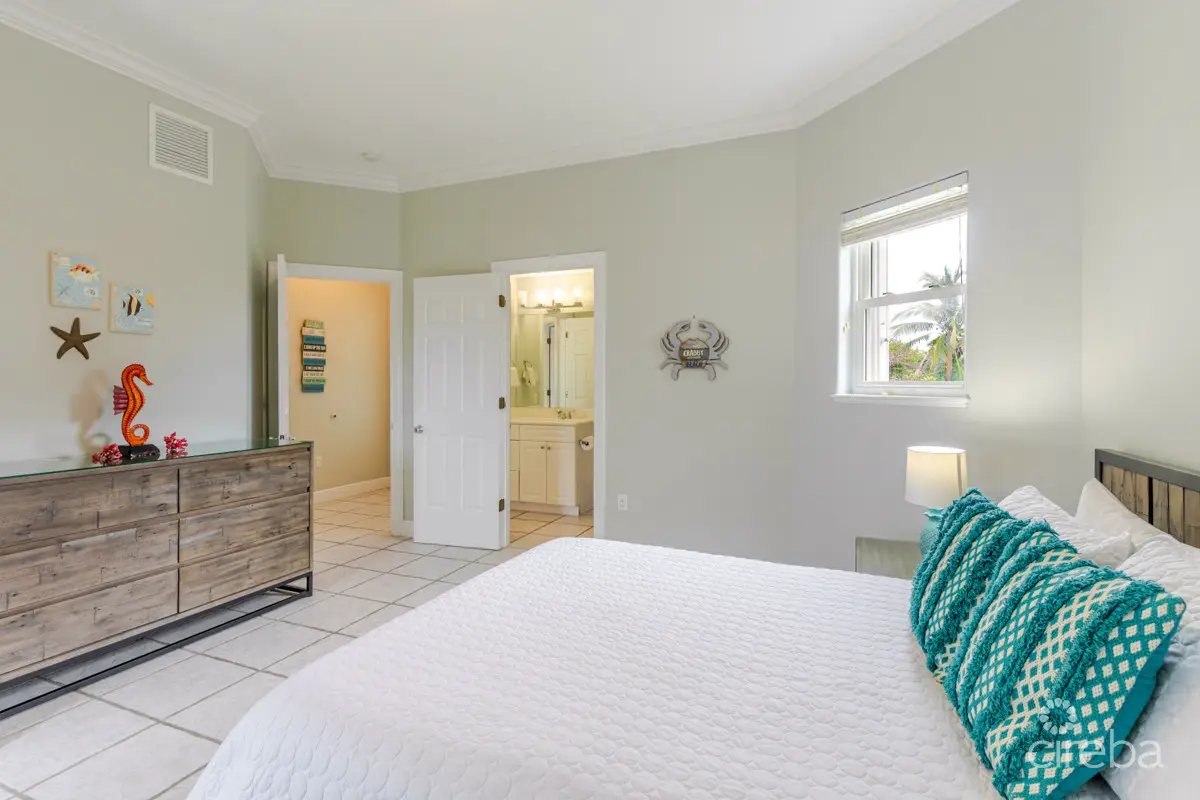 20260324104306 bedroom guest