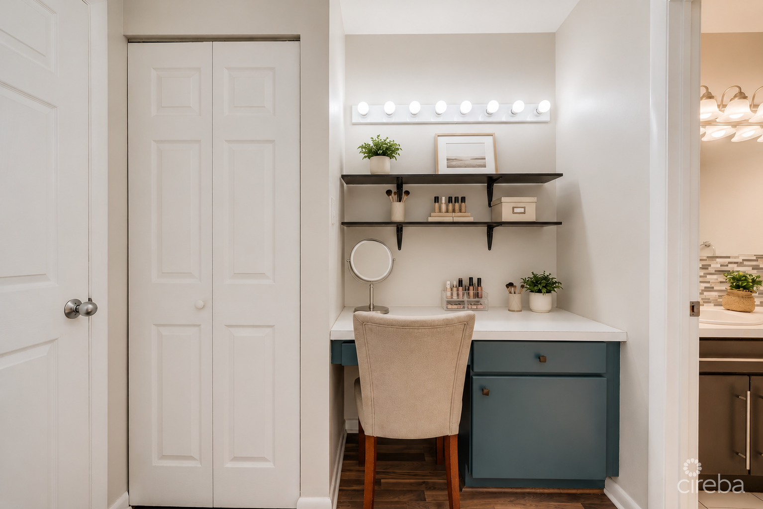 20260731132815 Makeup Table