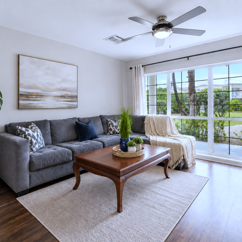 SUNRISE 3BED/2BATH–END UNIT–GROUND FLOOR