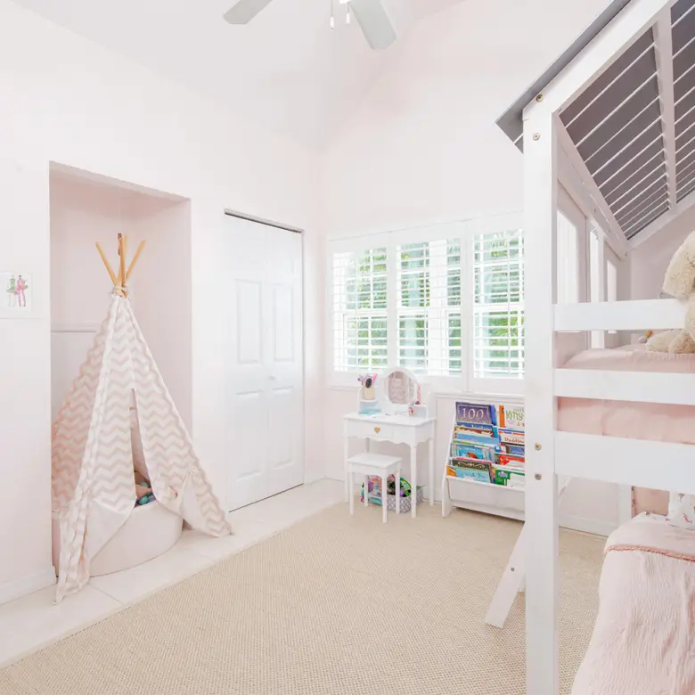 20260325101135 06Stefan PriorThe Plantation 12 South SoundProperty Cayman Real Estate