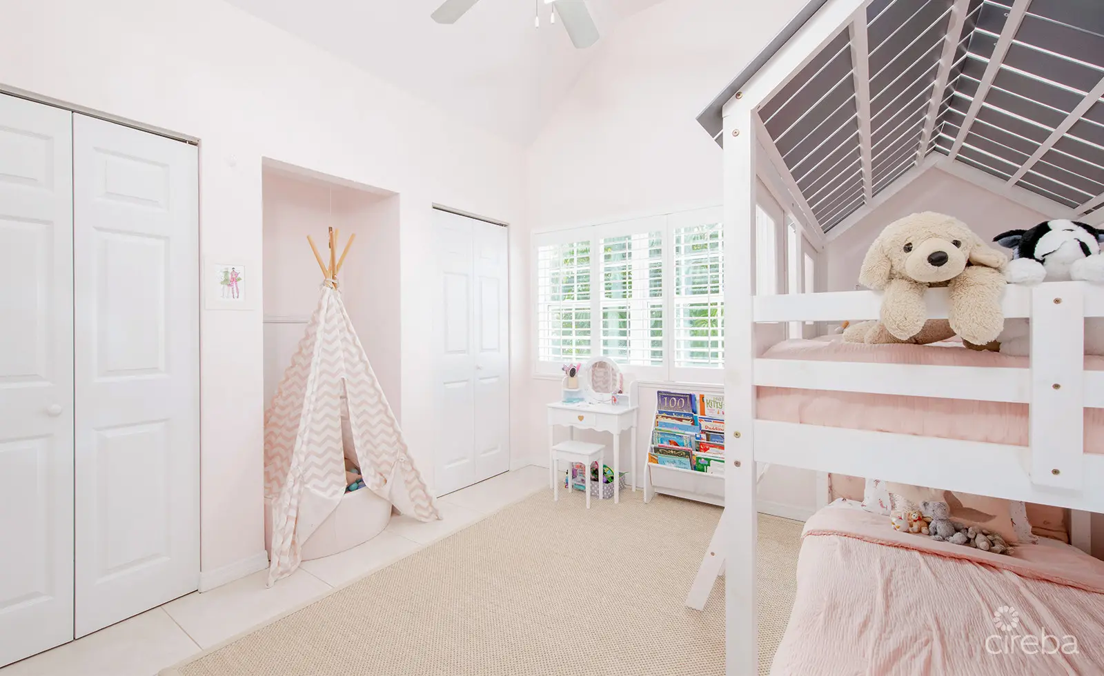 20260325101135 06Stefan PriorThe Plantation 12 South SoundProperty Cayman Real Estate