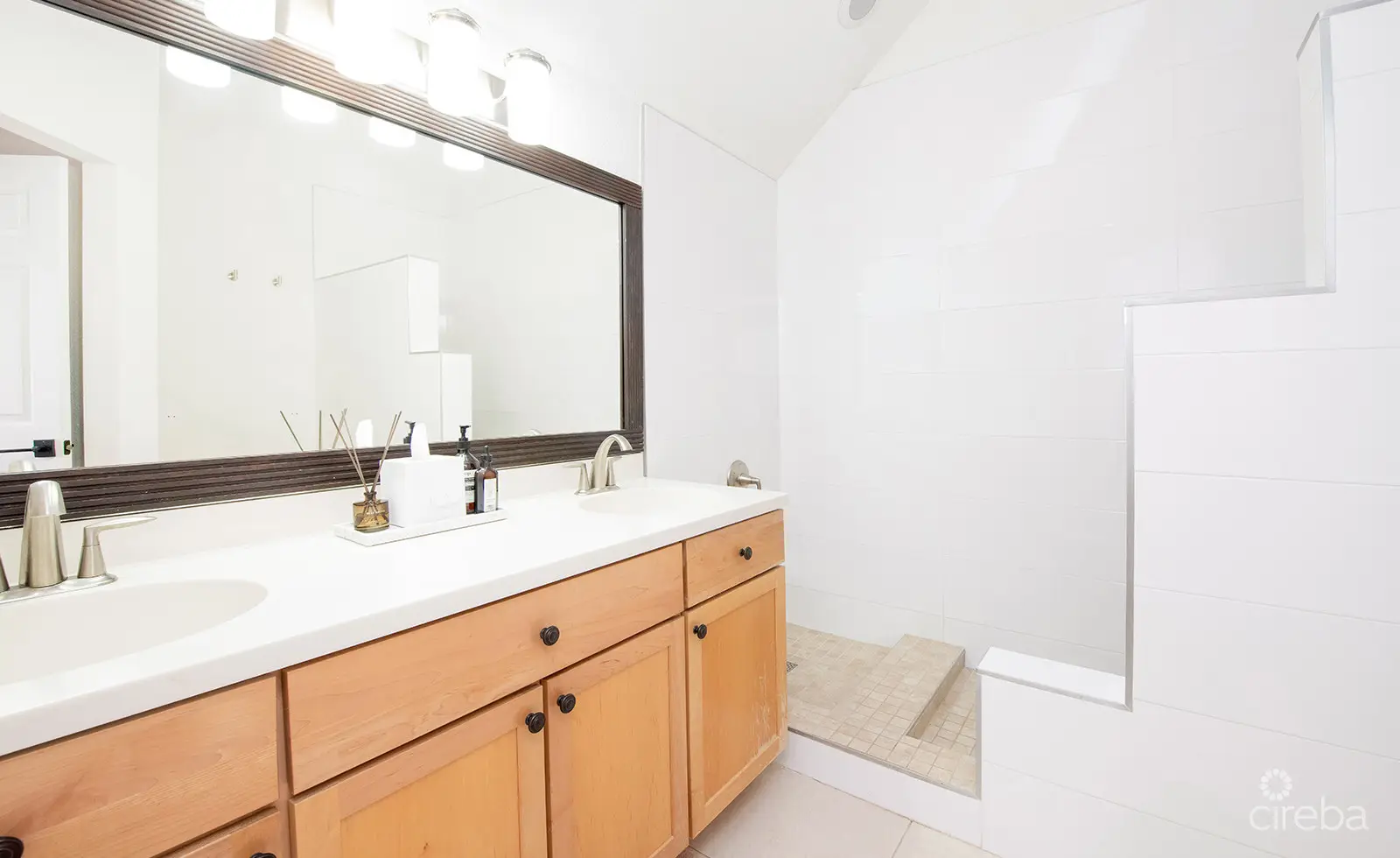 20260325101141 09Stefan PriorThe Plantation 12 South SoundProperty Cayman Real Estate