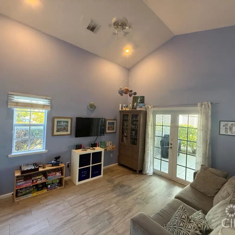 20260326190800 play room