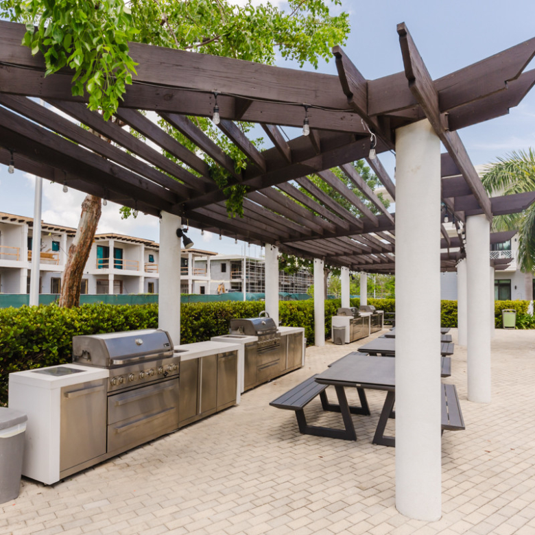 20261020142248 BBQ space