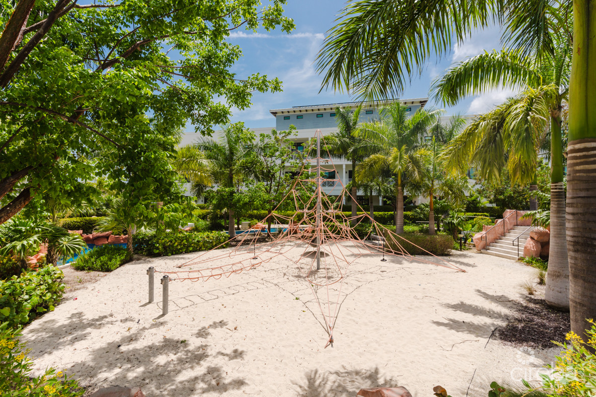 20261020142646 play structure