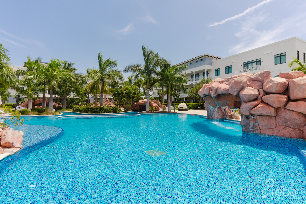 20261020142849 pool view