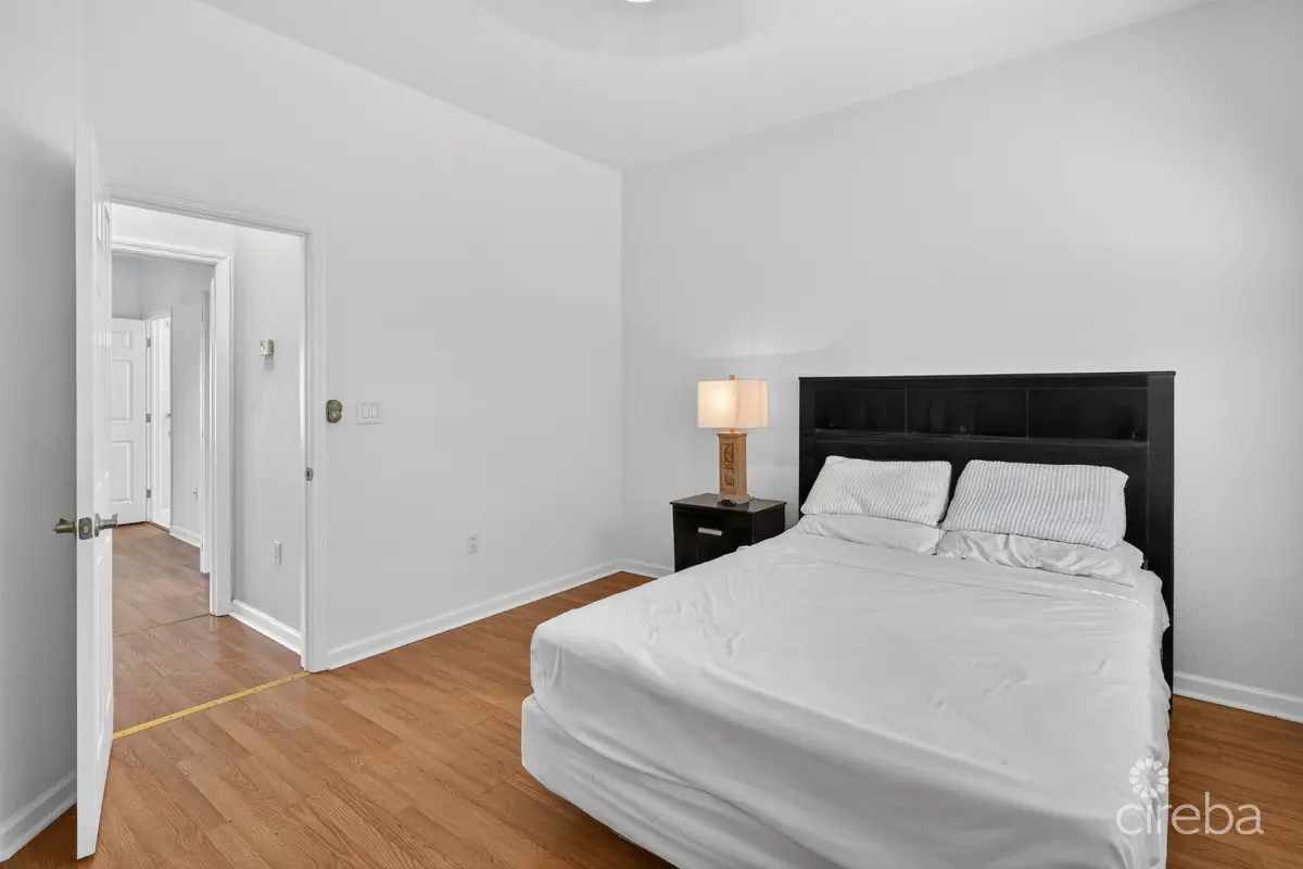 20260330103124 Bedroom