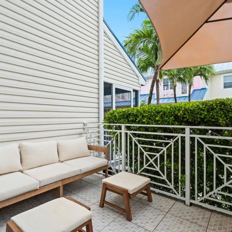 20260407144836 16Stefan PriorGregg ArnoldCayman Crossing 33 2 Bed TownhomeProperty Cayman Real Estate