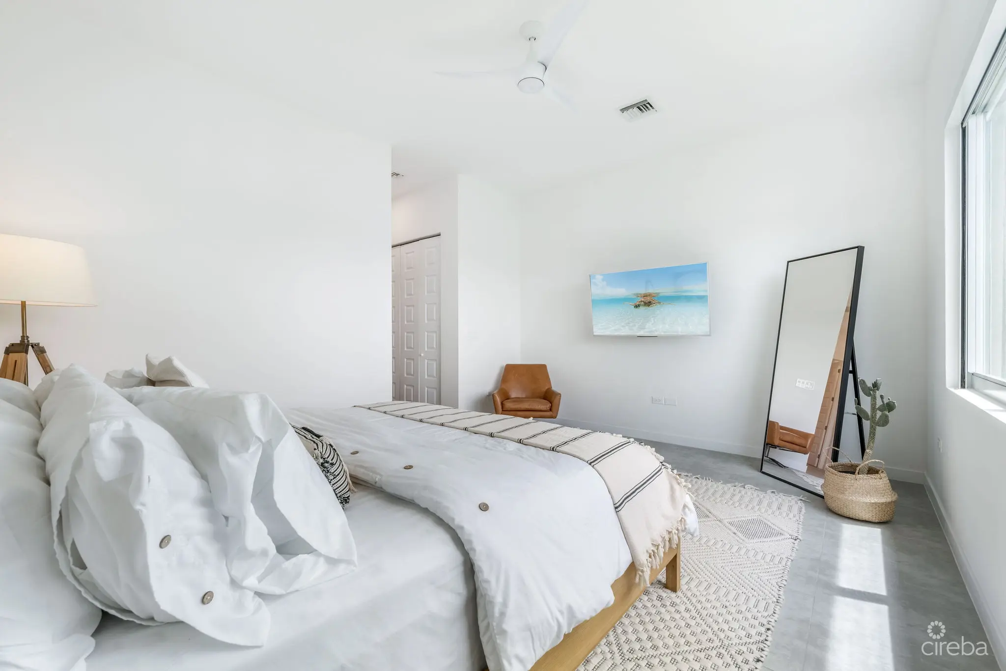 20260407151421 master room