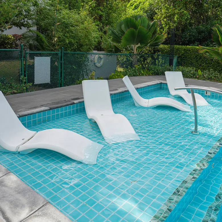 20260424122507 Lotus 14 Baja Edge pool