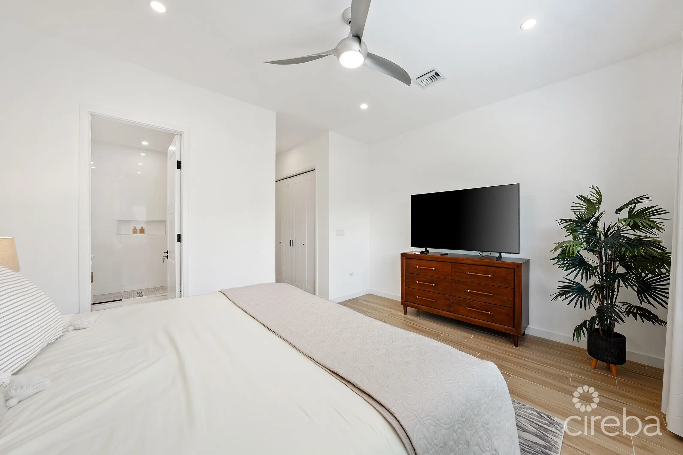 20260424122749 Lotus 14 Master bedroom TV