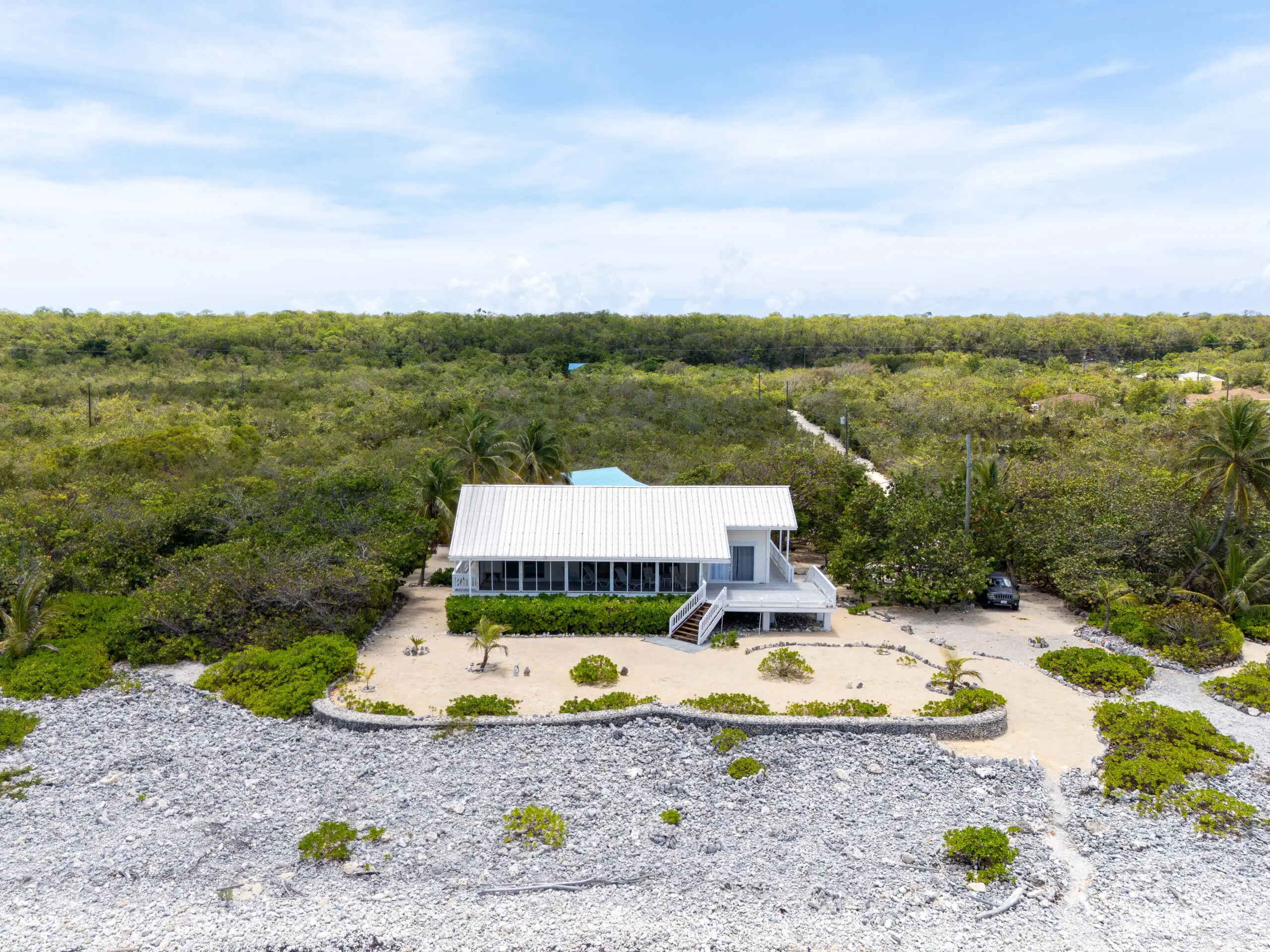 20260506092023 Palm Breezes 391 Stake Bay