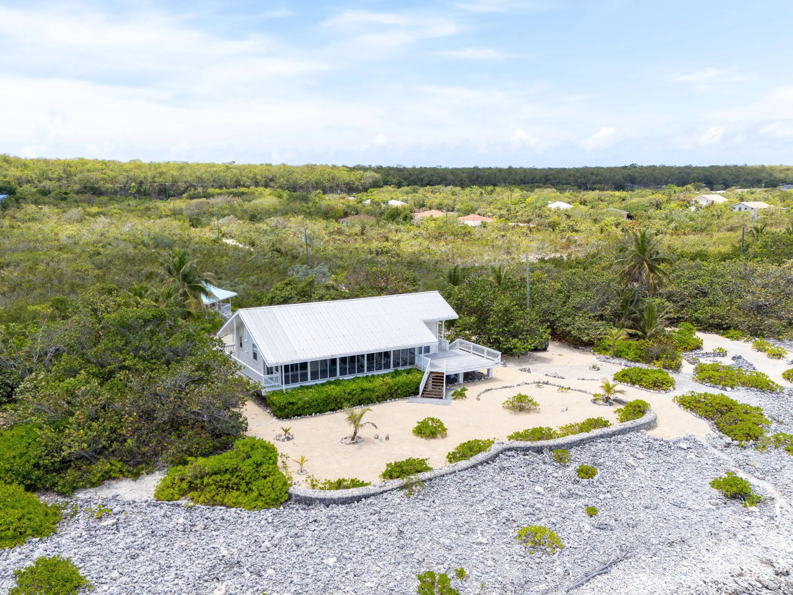 20260506092027 Palm Breezes 391 Stake Bay