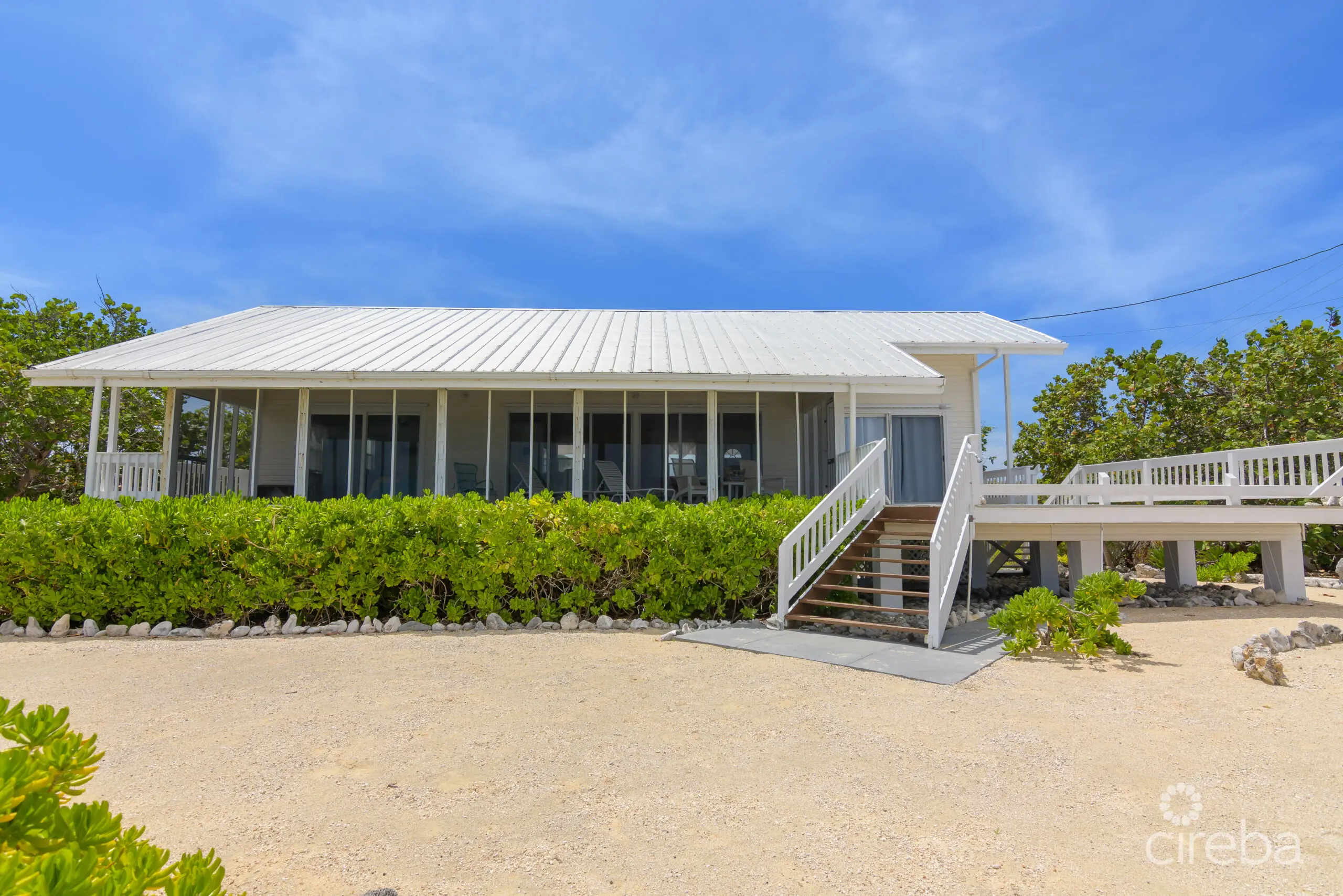 20260506092036 Palm Breezes 391 Stake Bay