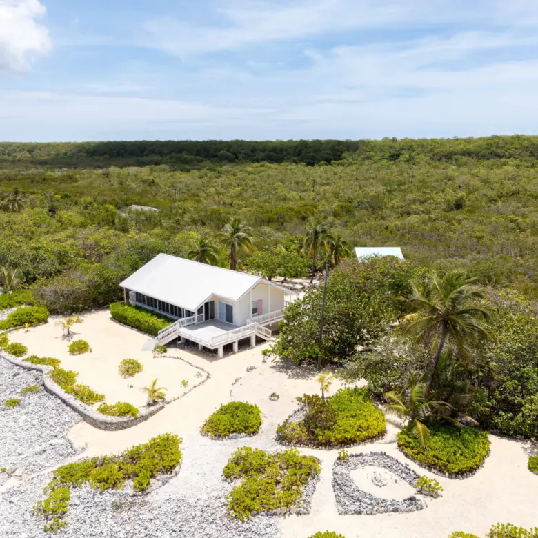 20260506093022 Palm Breezes 391 Stake Bay
