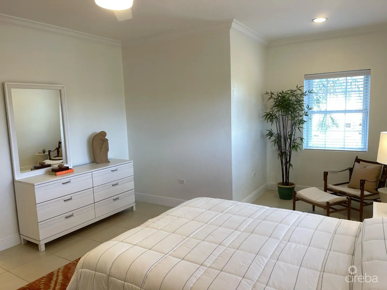 20260509201734 Bedroom
