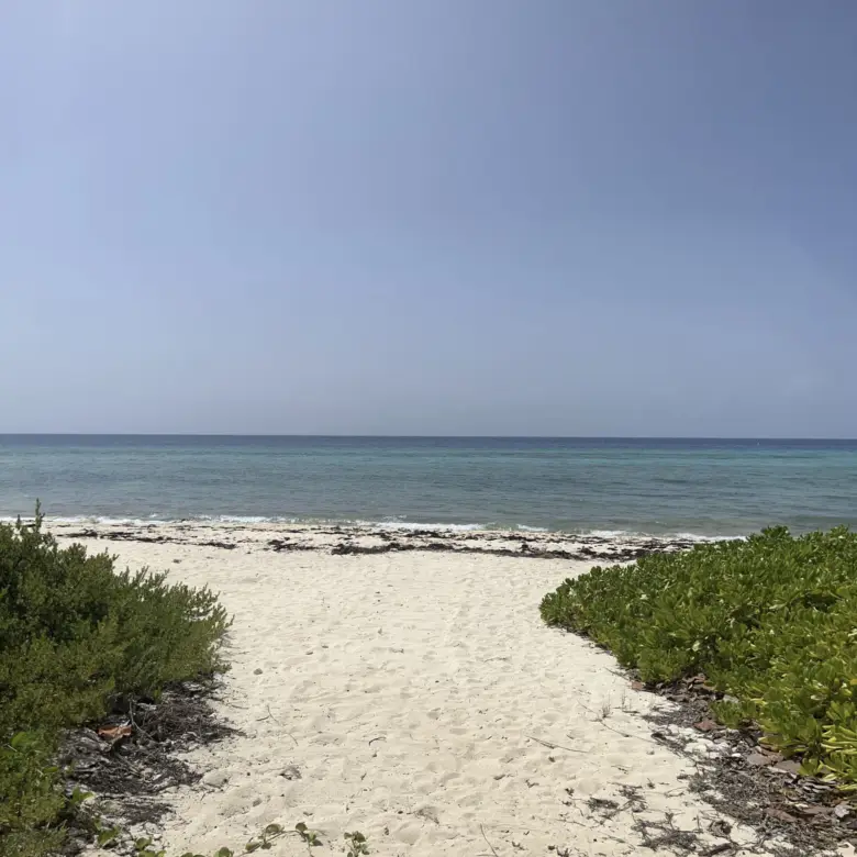 SECRET BEACH
