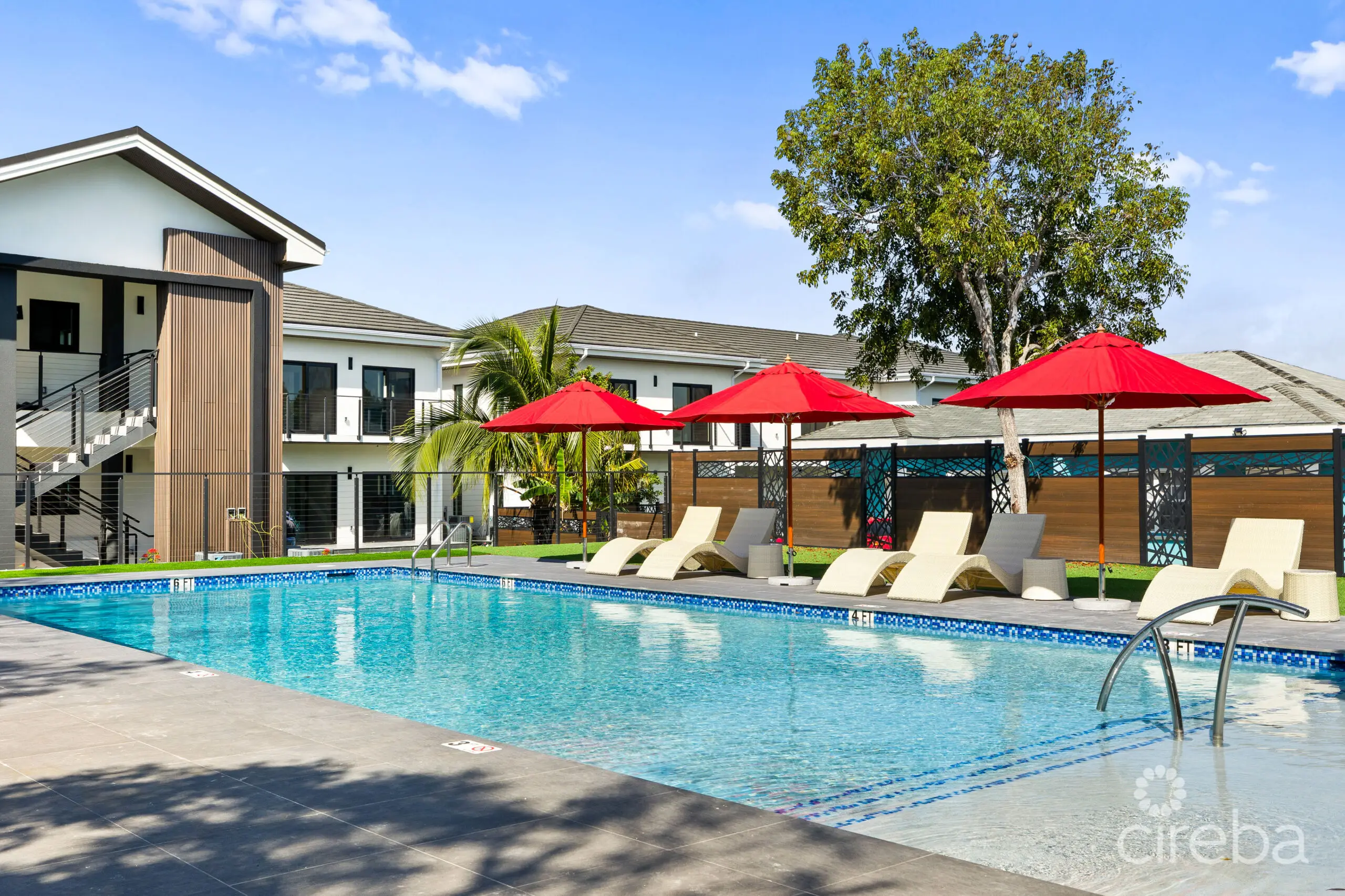 20260520212156 11arza pool