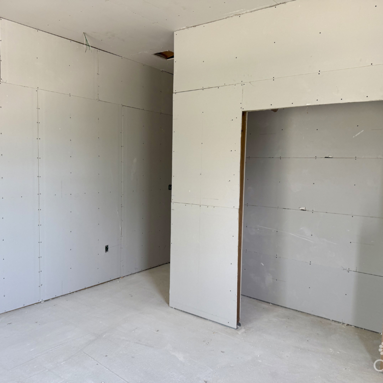 20260711145233 Upper sheetrock bedcloset