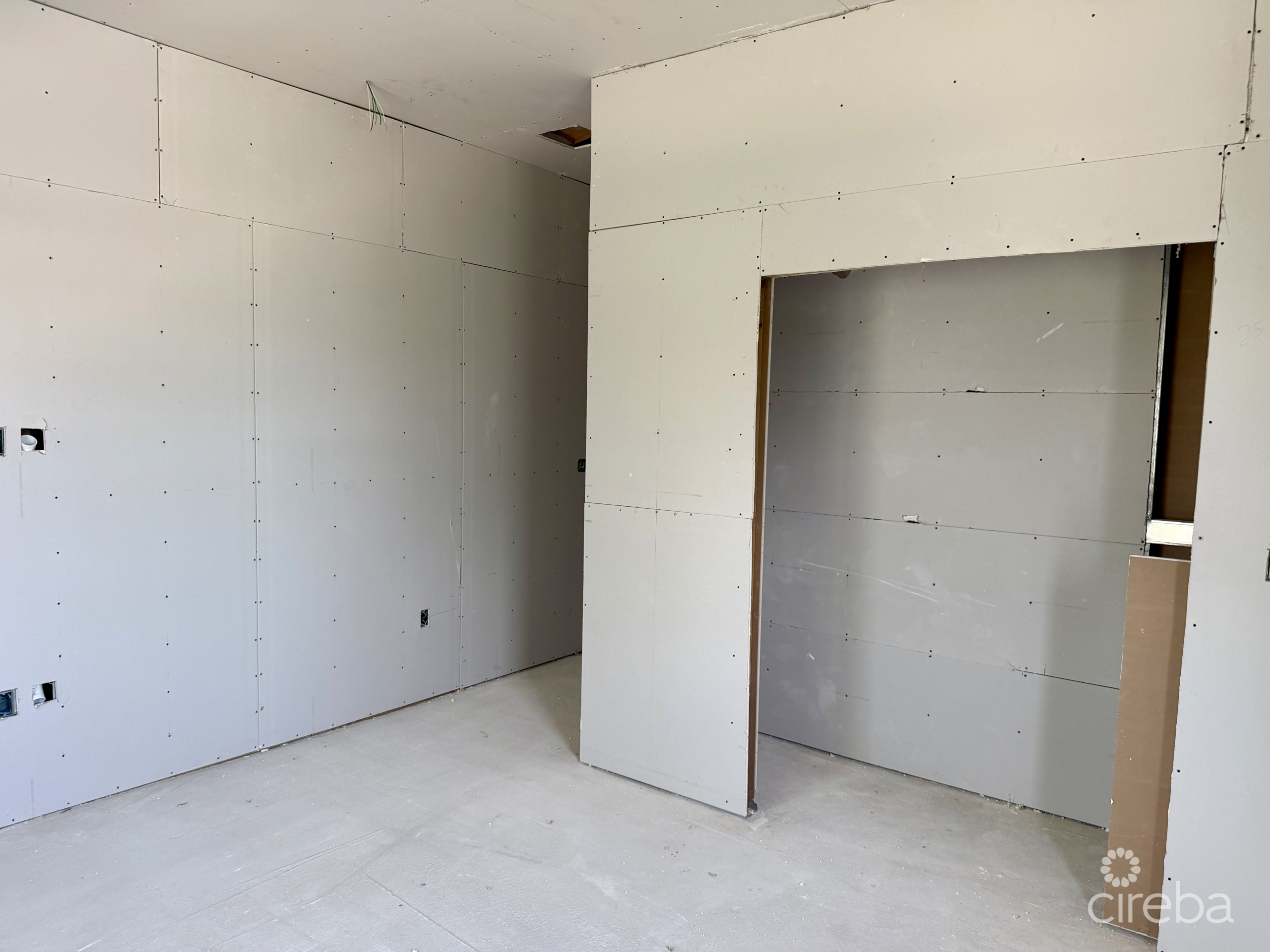 20260711145233 Upper sheetrock bedcloset