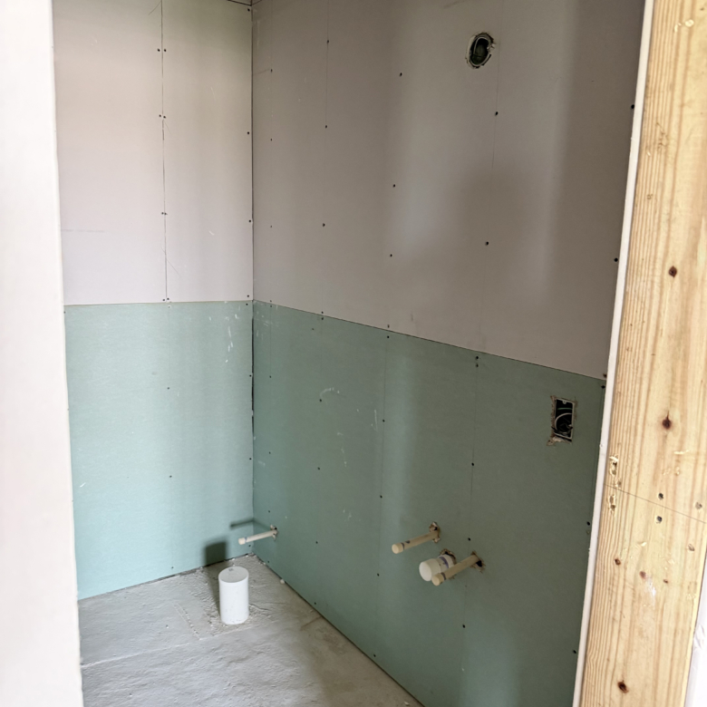 20260711145628 Upper sheetrock powder bath