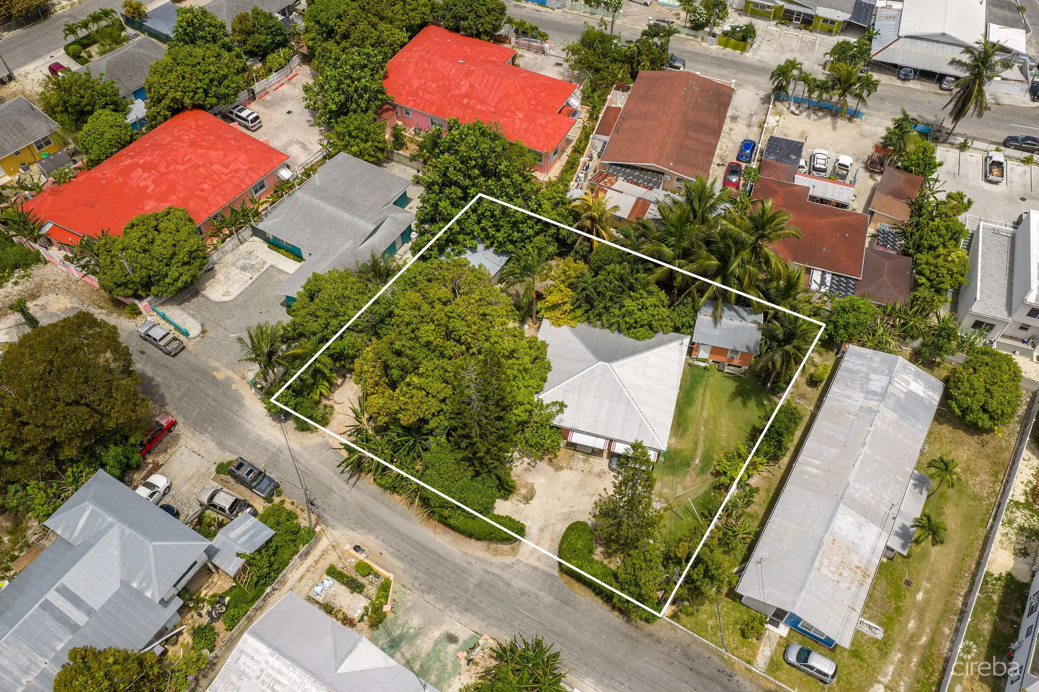20260513224313 26 Fairfaxway Drone1 outline